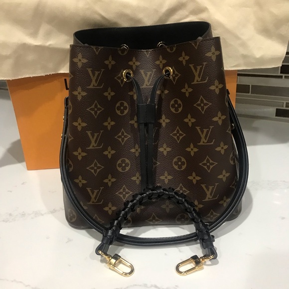 Louis Vuitton Neoneo - Picture 8 of 15
